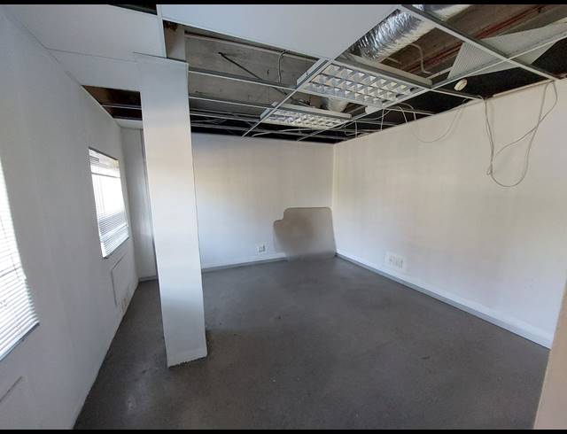 125M² OFFICE TO LET IN BEDFORDVIEW
